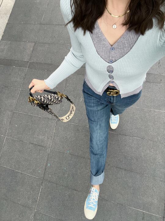 单穿毛衣➕牛仔裤简直打工人春日通勤的神！