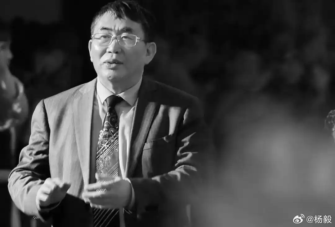 聂卫平聂老去世。80年代百废待兴，体育振兴中华的浪潮里，聂老与许海峰，李宁，郎平