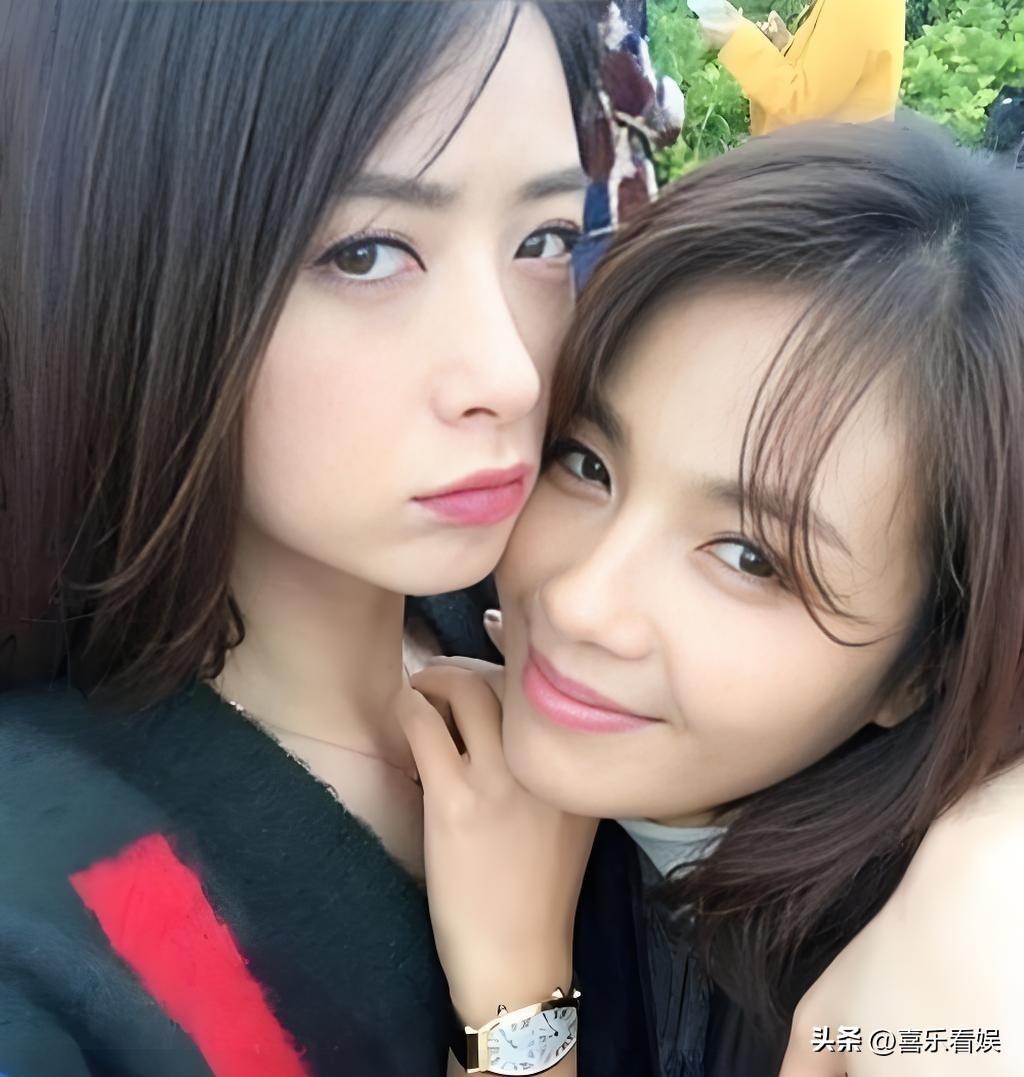 刘涛蒋欣，冲上热搜！
 
10月17号，刘涛和蒋欣，罕见一起冲上热搜，原因是在节