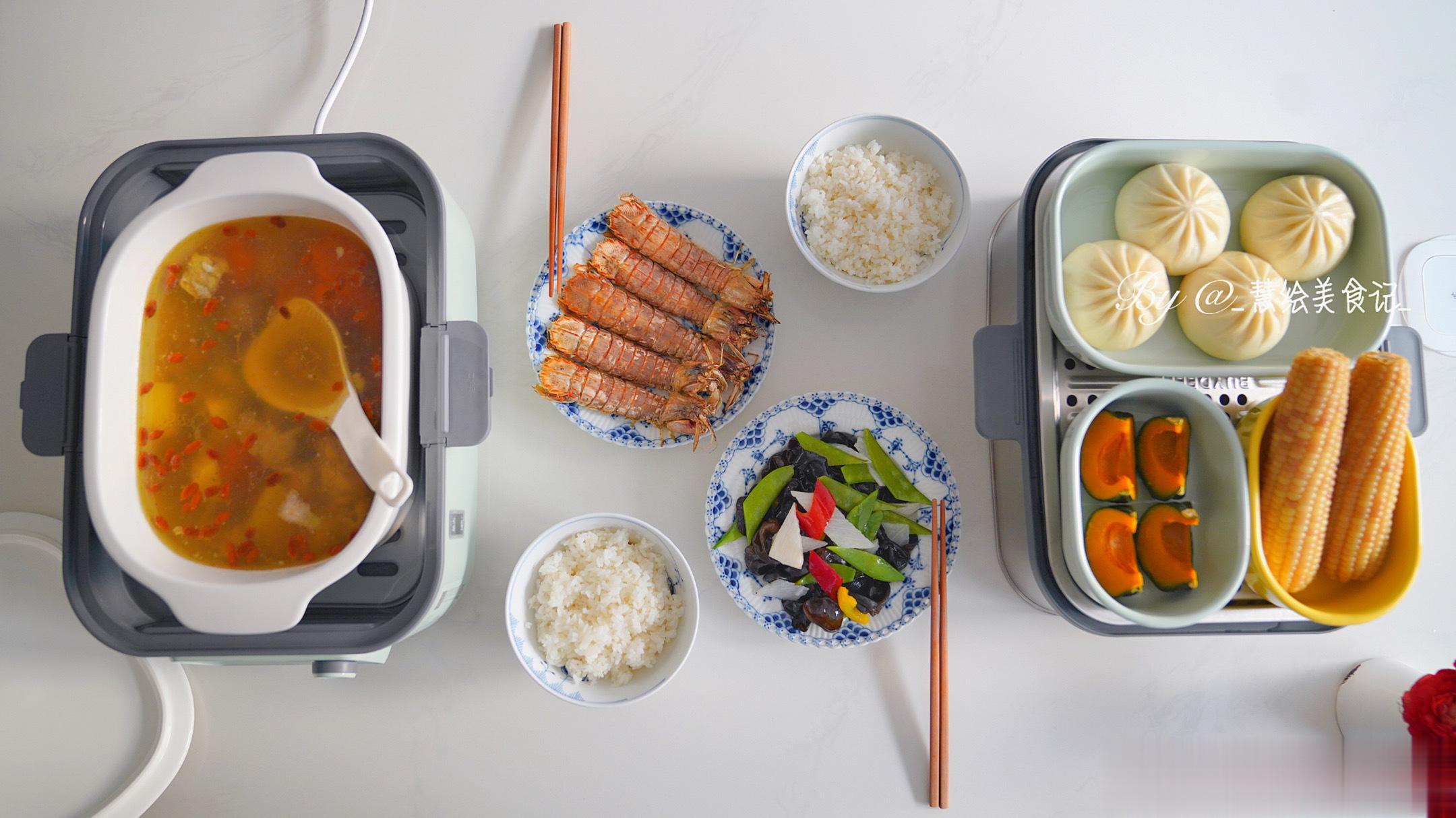 周末晚餐~荷兰豆炒山药、栗子炖鸡、椒盐皮皮虾、米饭、蒸杂粮 ​​​