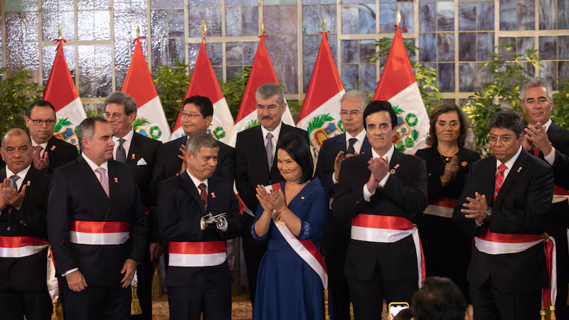 🇵🇪❗藤森庆子宣誓就任秘鲁总统，组建由19名部长构成的新一届内阁。但问题在于