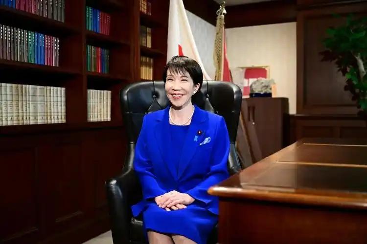 联合国大会期间，当地9月22日，日本首相高市早苗在纽约抢先会晤特朗普，会面时间刚