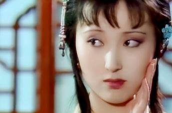 2007年，病入膏肓的陈晓旭，让人赶紧联系前夫毕彦君，想和他做最后的告别。谁知，