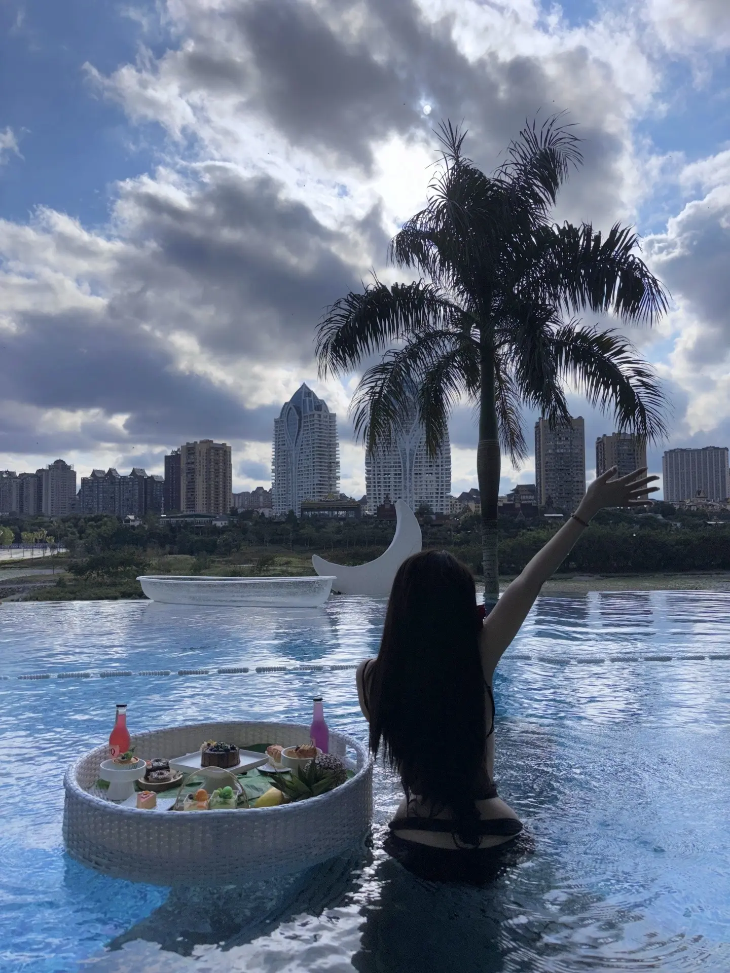 我幸福的话 谁痛苦都可以哦。
