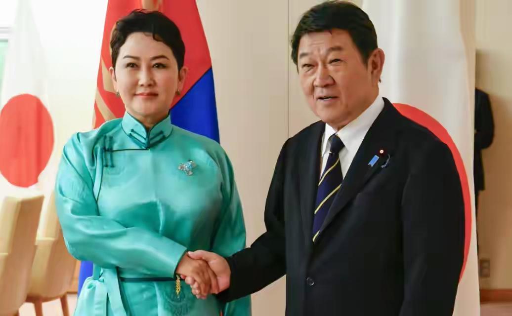 日本看上蒙古国什么了？
        日本邀请蒙古国外长巴特策策格于6月9日访