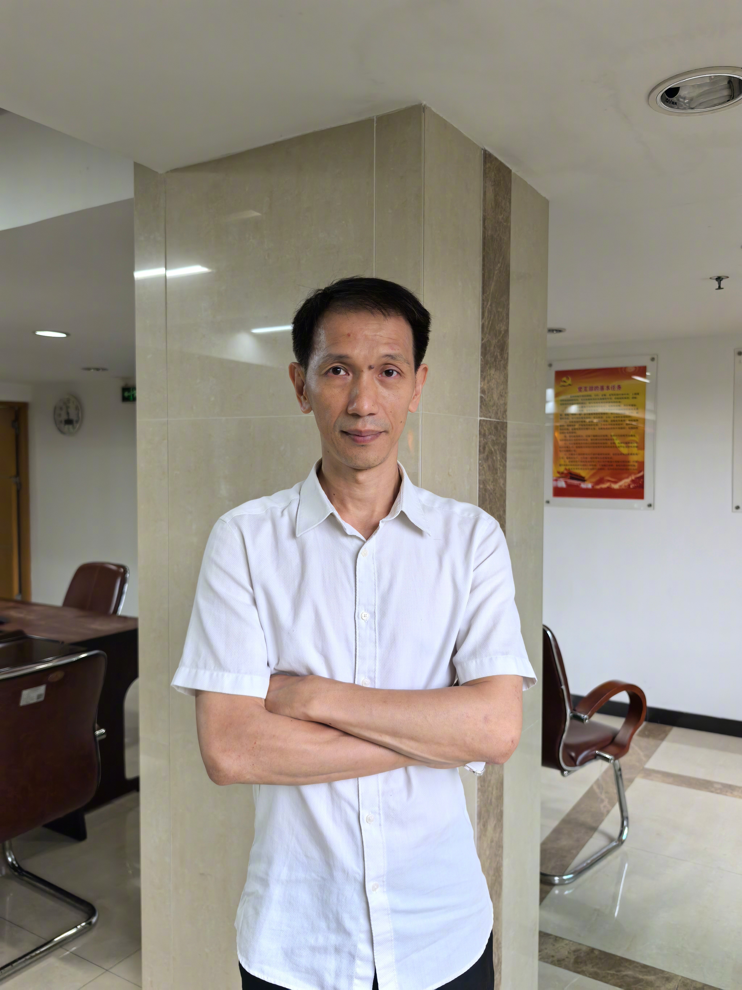 【5.3秒捕获地震波！预警系统发起“生死竞速”】#硬核拆解广州地震预警# 地震波