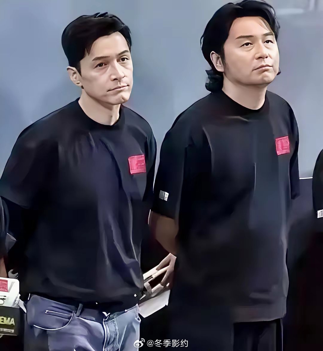 我严重怀疑胡歌最近是不是被做局了不仅在白玉兰奖上面遗憾落败，自己新拍的电影《抓特