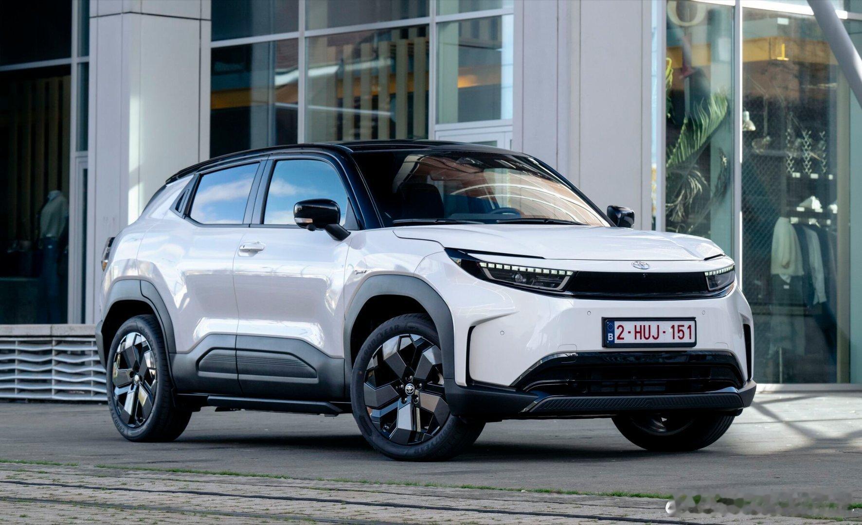 据说这是丰田的铂智2X？紧凑型SUV 广州