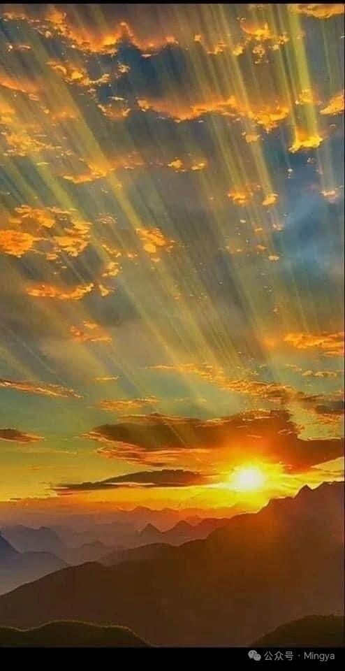 在每个中国人心中，“最可爱的人”这五个字，始终与中国人民解放军紧紧相连。从192