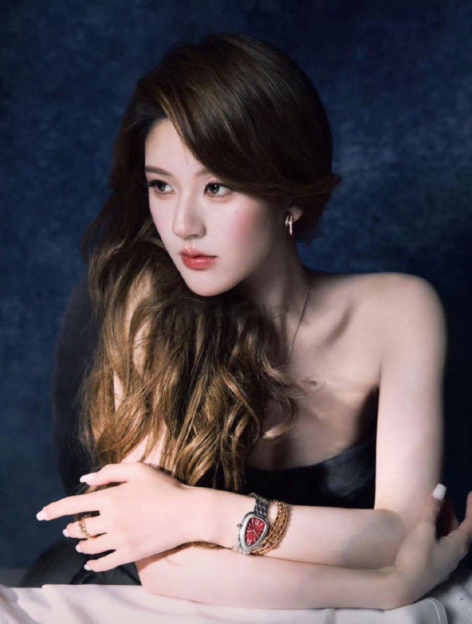 杨紫，赵露思，孟子义 宝格丽大片 