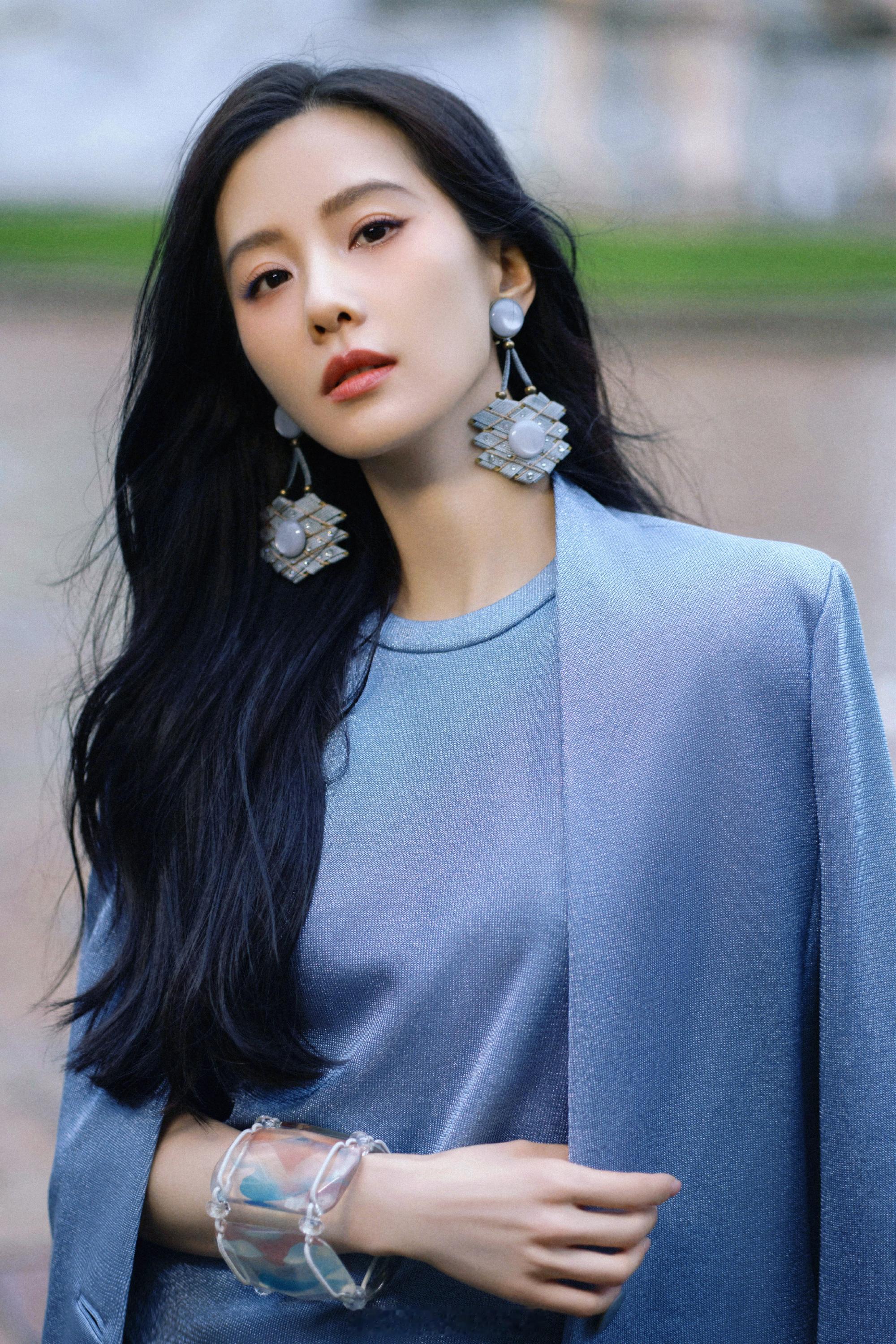 刘诗诗柔美优雅穿搭大赏 ​​​