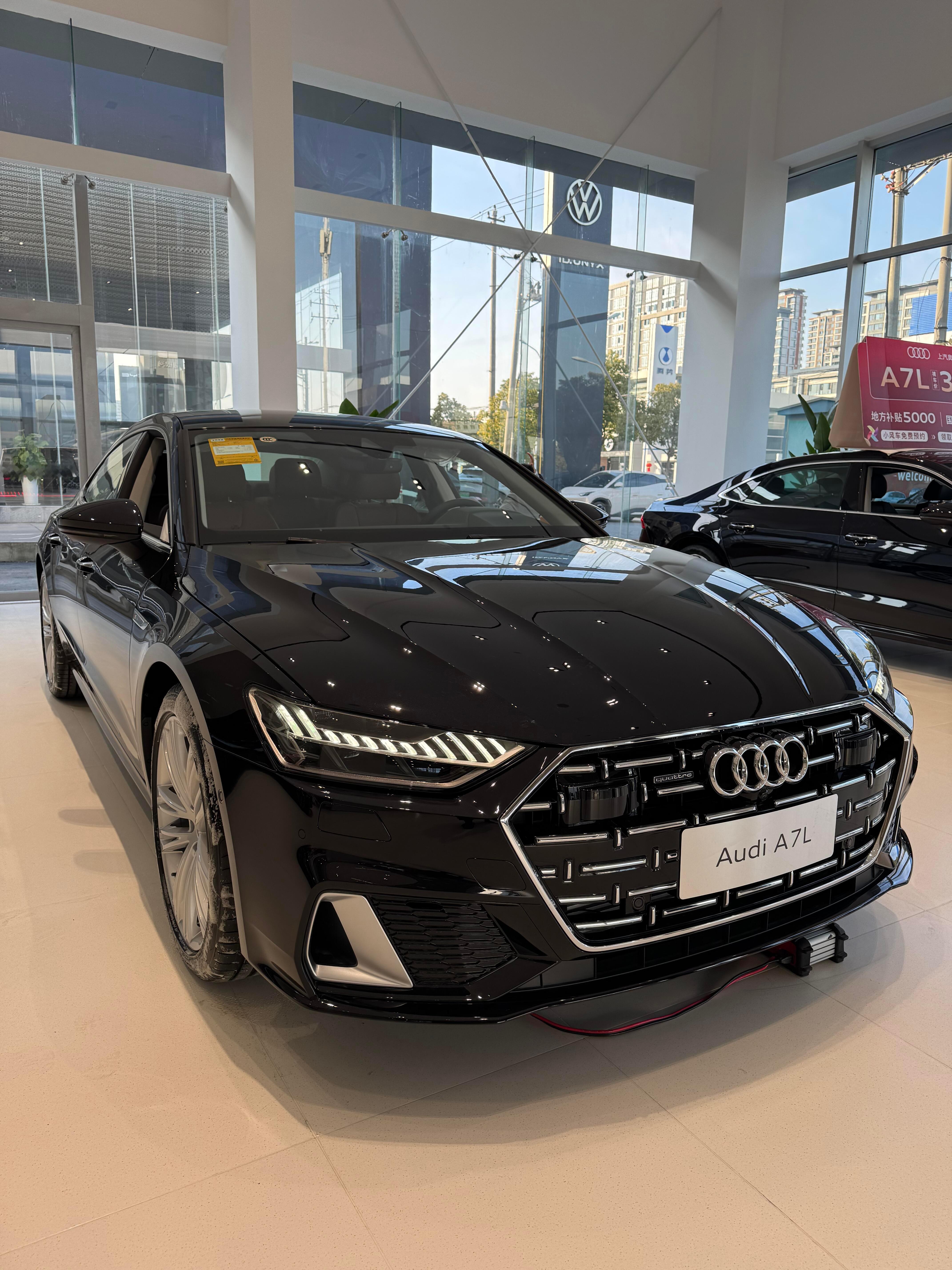 三刀买百车 真实成交价分享车型：上汽奥迪A7L奢想型指导价：45.97万成交价：