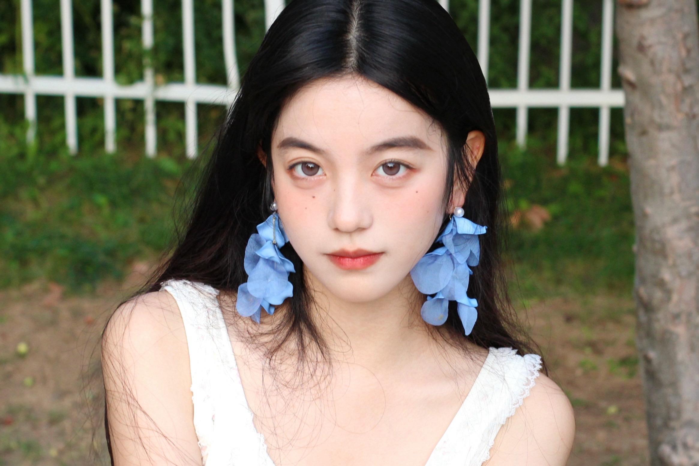 人總是執著於第一眼認定的東西