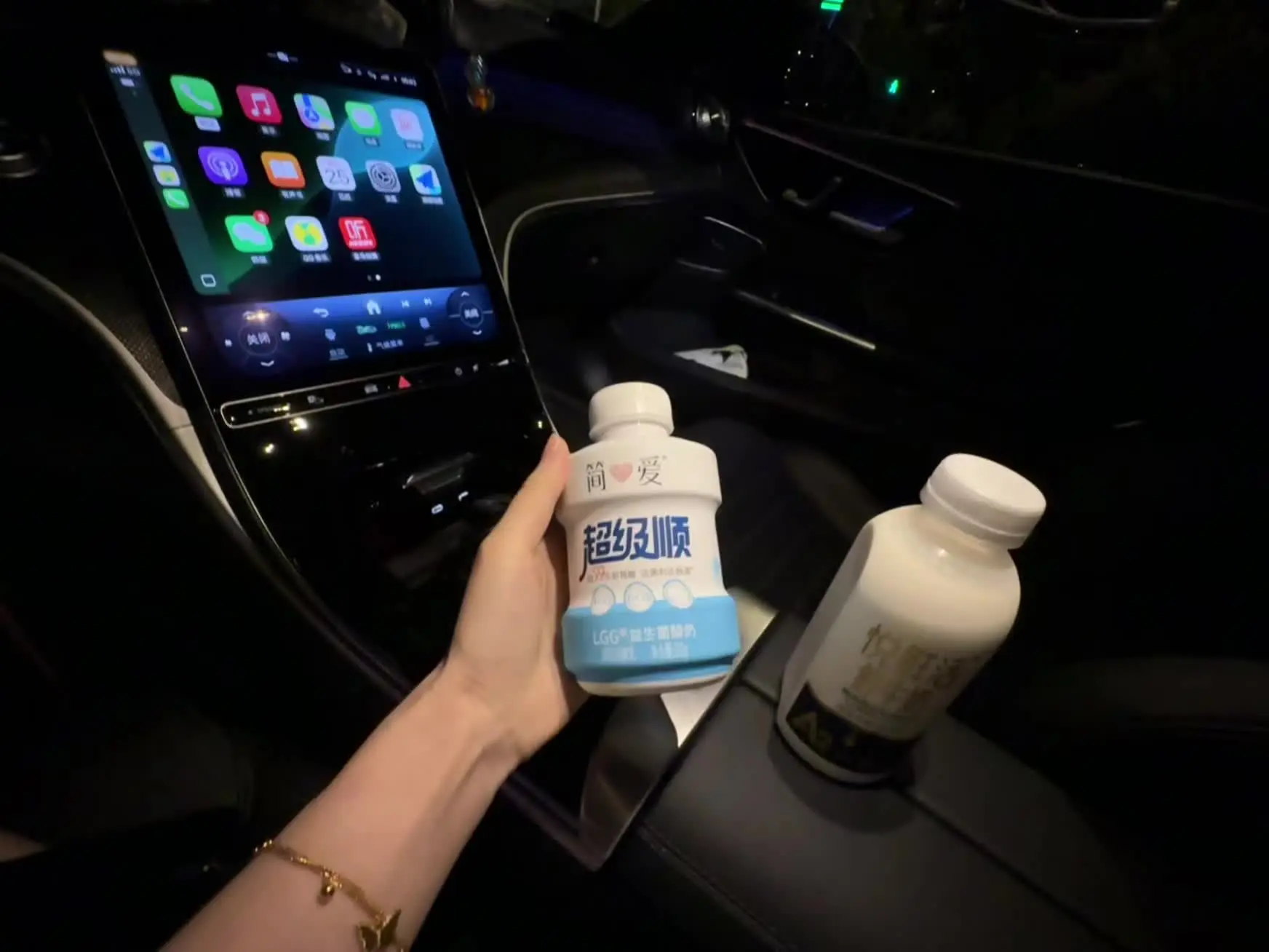 不要在意挣了钱没存下，挣钱就是花的。不要在乎买的东西掉价了，你买的时候...