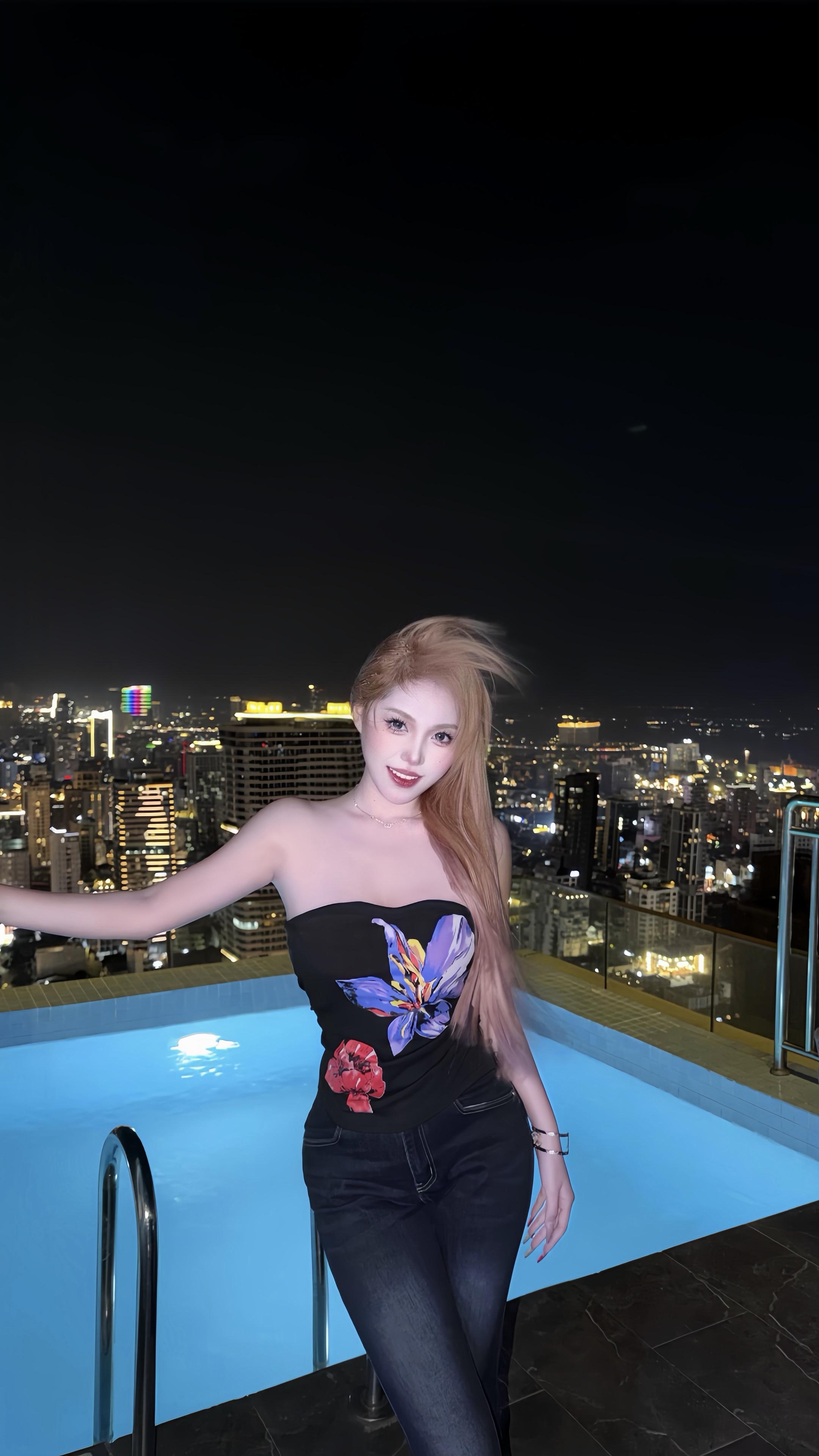 活着就是为了爽 又不是为了得个奖。