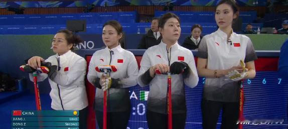 永不放弃！第10局极限偷分，中国冰壶女队8-7逆转意大利！
 
米兰冬奥会女子冰