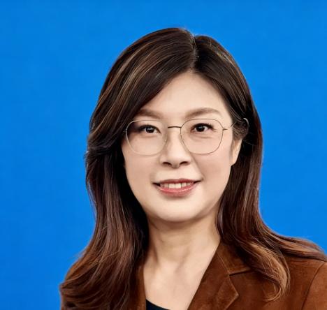 郑丽文为什么绝对不能让步？这三点，一步都退不得！
 
一、两岸和平：退一步就是悬