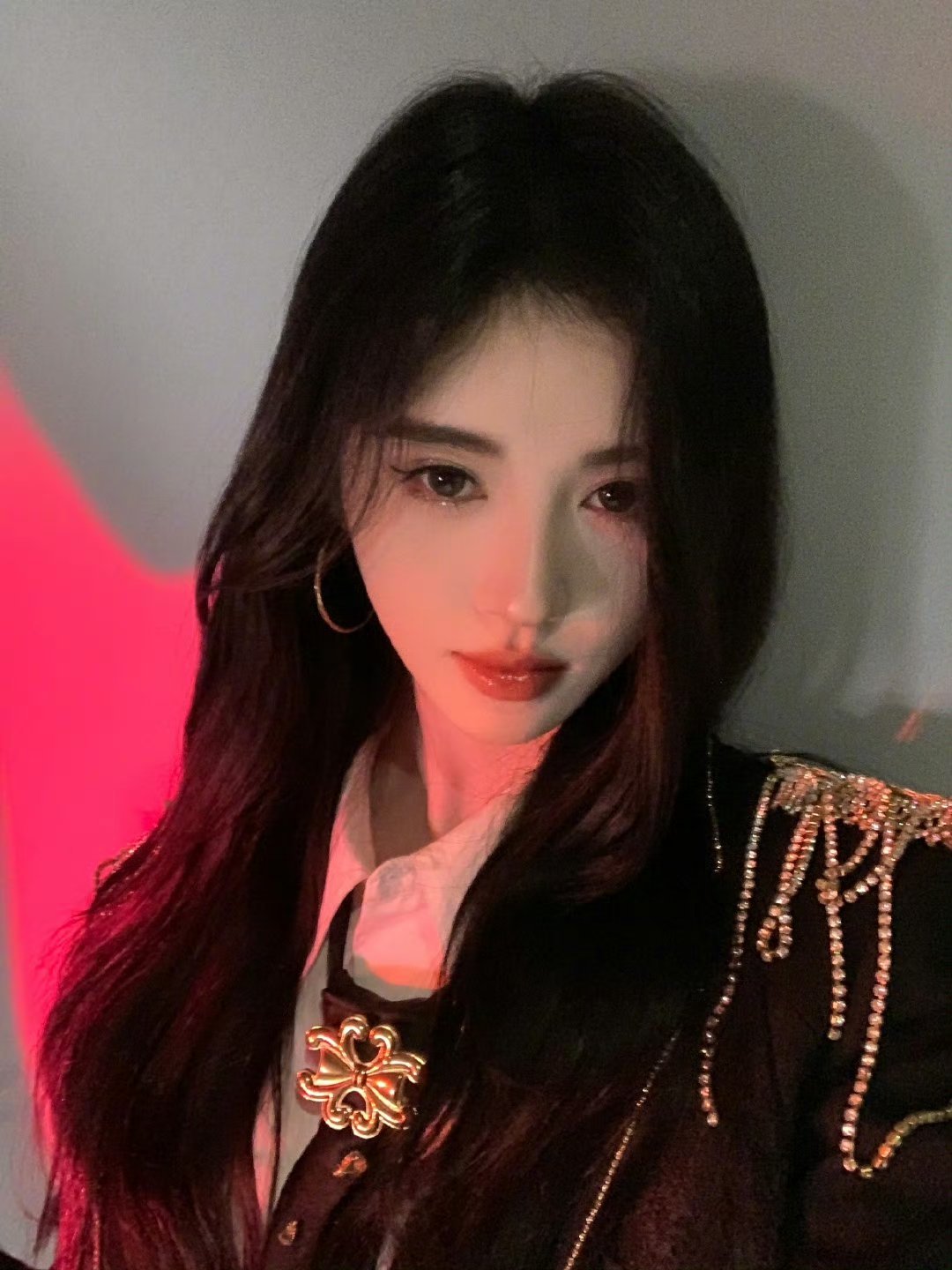 jjy 鞠婧祎苏绿夏jjy﻿﻿鞠婧祎万花世界 风吹乱备忘录 心事比落叶还轻​ ​