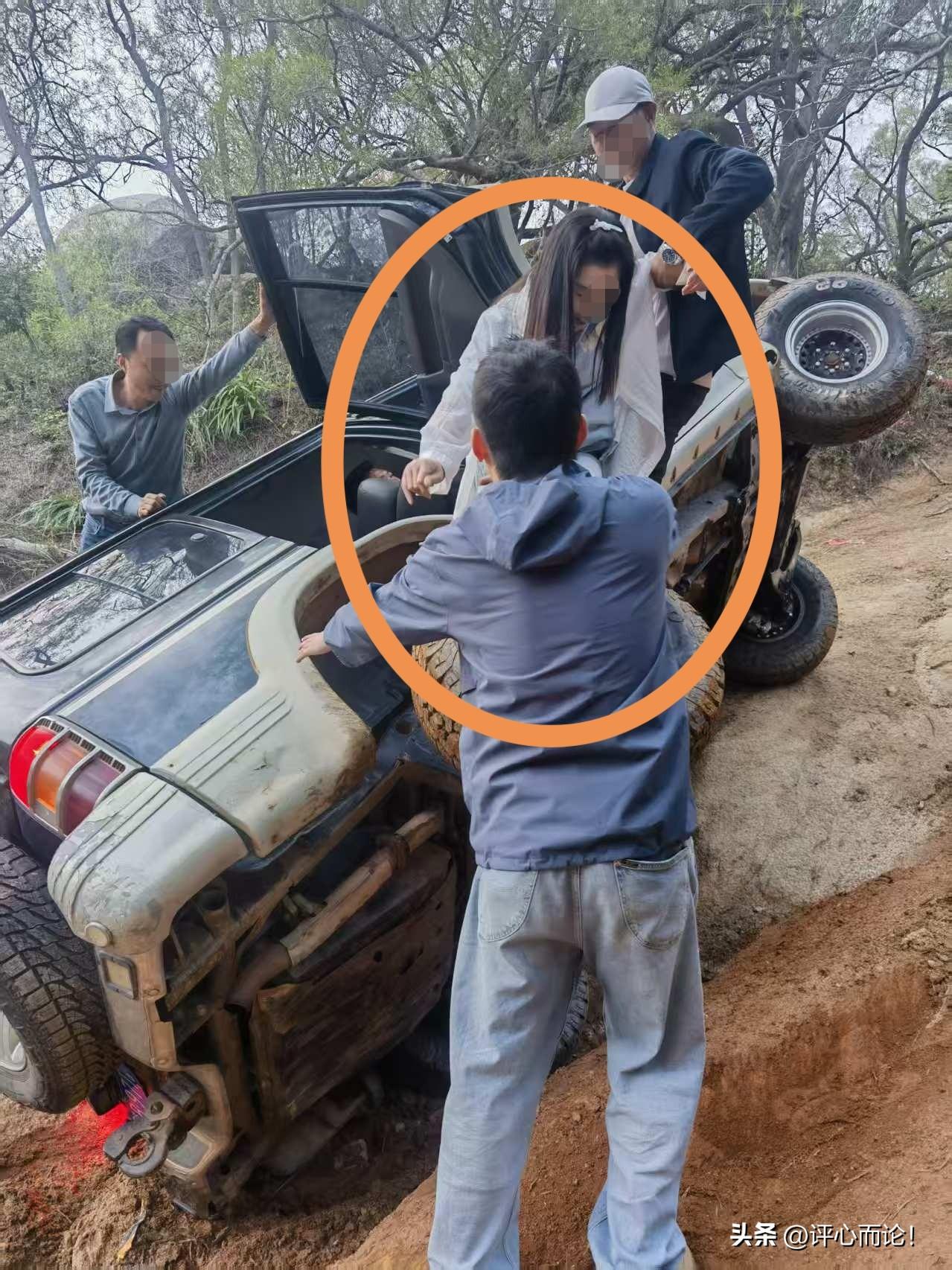 英雄救美，属于一群热血男群众！