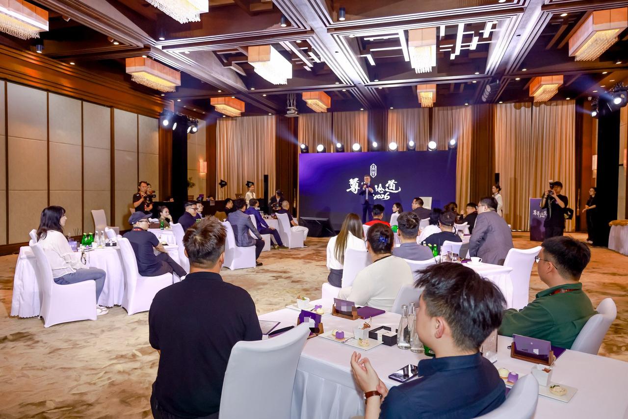 尊界论道，一场精英圈层的思想复盘
高尔夫不仅是运动，更是商业社交的延伸。回顾昨日