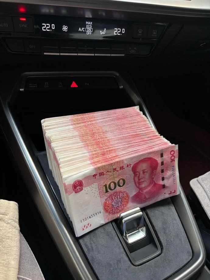 说个玄的，让自己快乐起来，就能转运，没有快乐的事，也可以假装快乐，这就是所谓的“