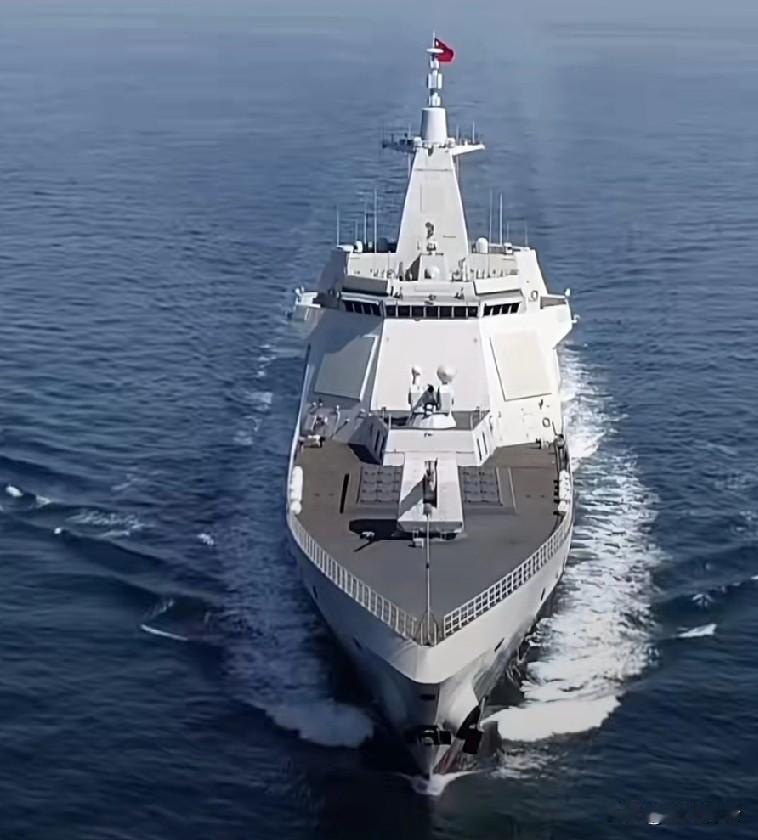 中美两军夏威夷碰头，解放军罕见给好评！背后信号很关键。
 
中美两军代表在夏威夷