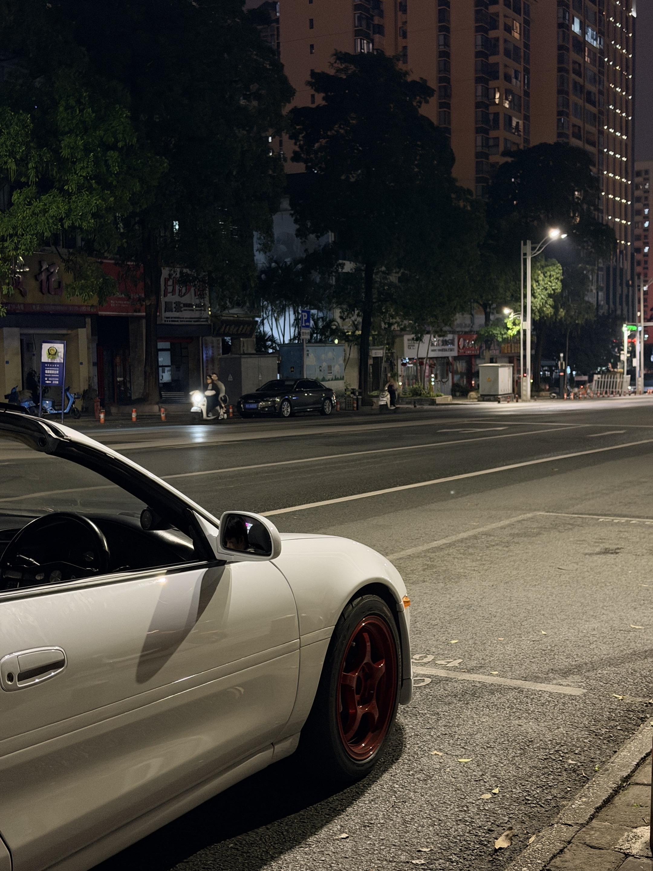 永远太远了。明天陪我去舒记扫碗老友杂吃