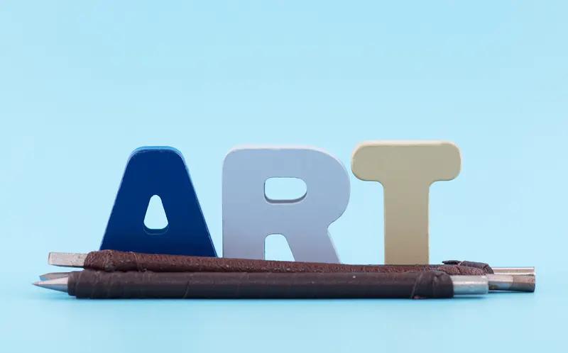 最近，AI画作引发的争议可不少，大家都在讨论：这玩意儿算艺术吗？有人觉得，AI绘