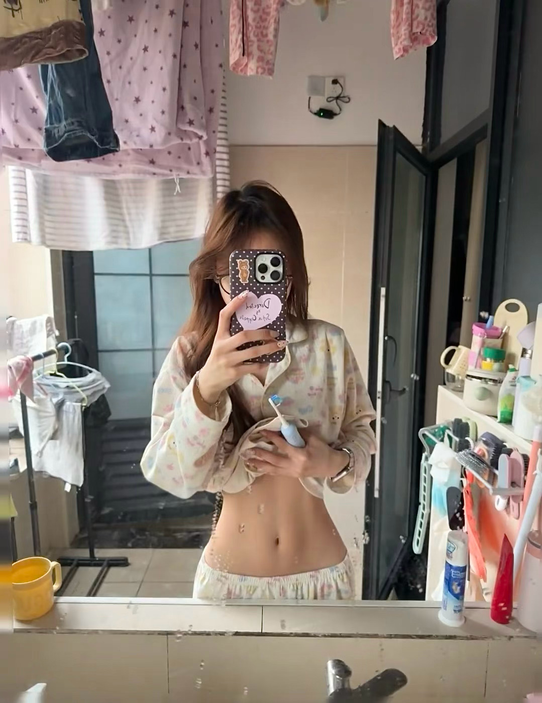 洗漱台拍个照🧺🚿 