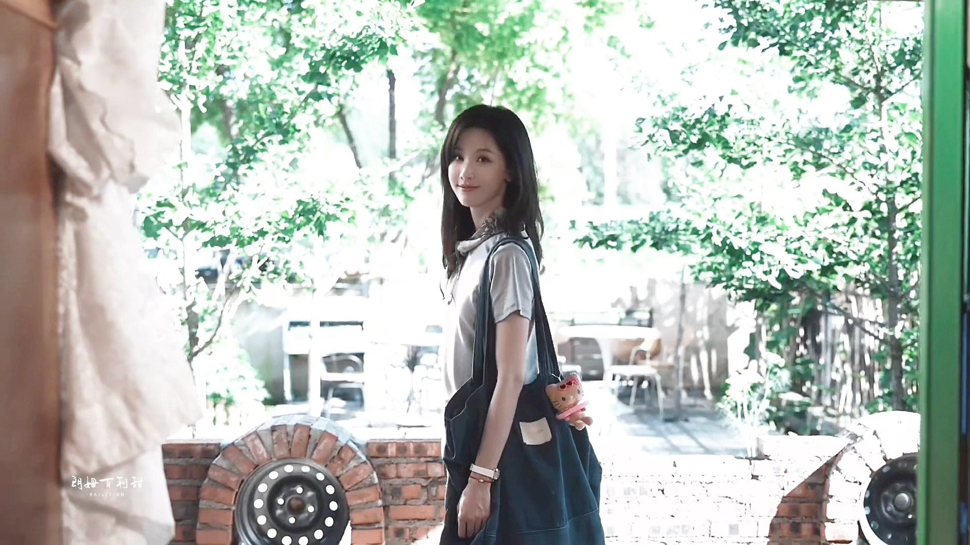 陈都灵 🍀陈都灵余九琪 🍀陈都灵冬风吹又生 “海浪是大海献给黄昏的温柔，遇见