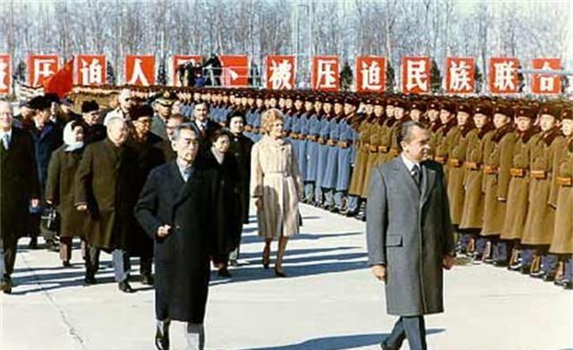 1973年毛主席与基辛格两次深入谈话，毛主席洞察出了哪些重要信息和国际格局变化？