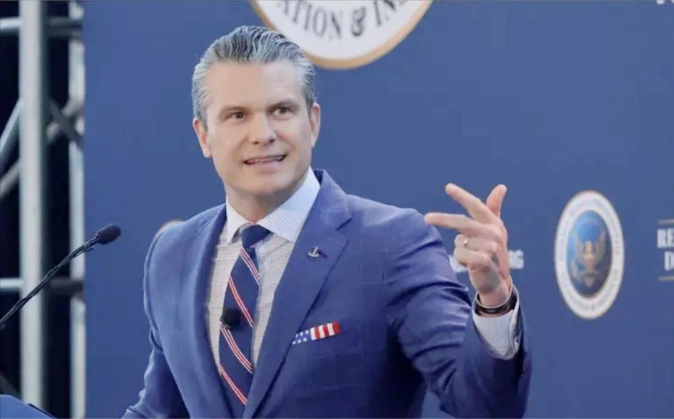 美国防长一句话，把国会山的老爷们全干沉默了。

4月29号，美防长赫格塞思去国会