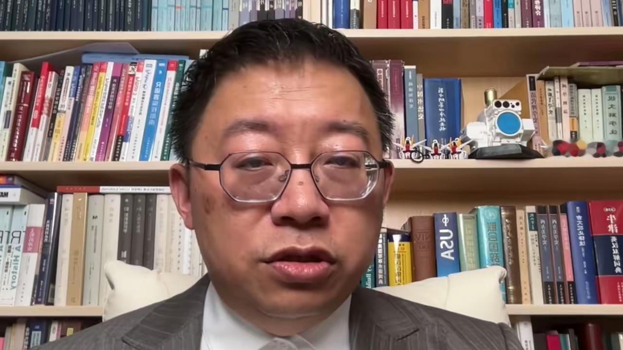 建议去整容一下
不然是拿不出手哦[灵光一闪]