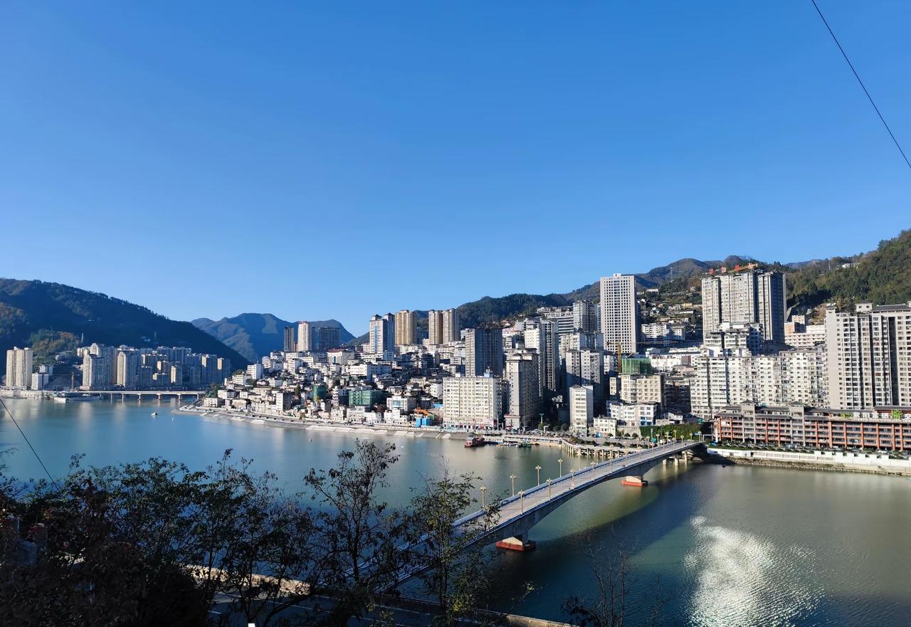 冬日生活打卡季说好的雨雪将至，都做好准备了，一闪而过，飘走了！😮‍💨唉…～