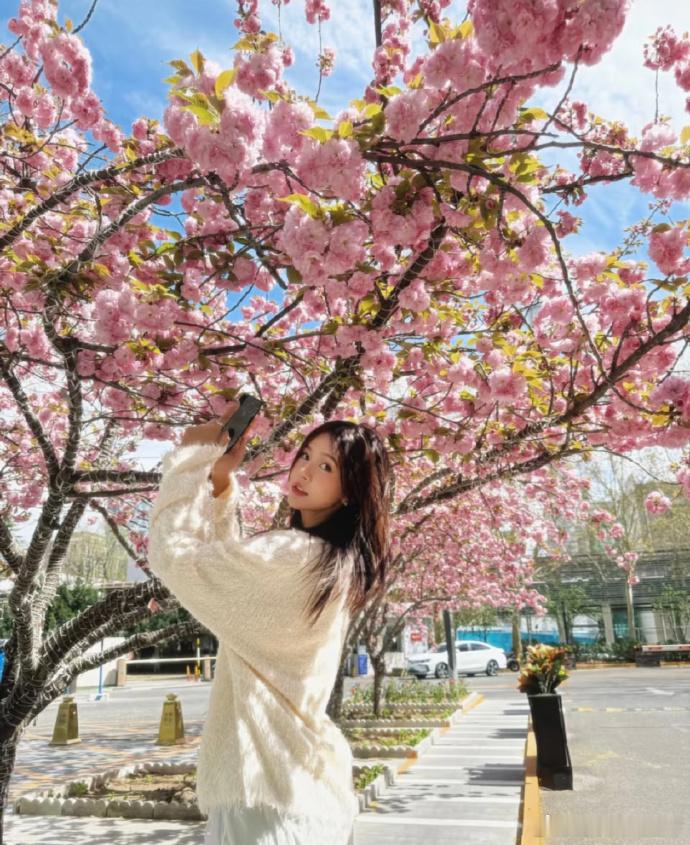 陈赫老婆张子萱42岁状态 都42了吗？时间真快，这个状态真的很好了！陈赫张子萱