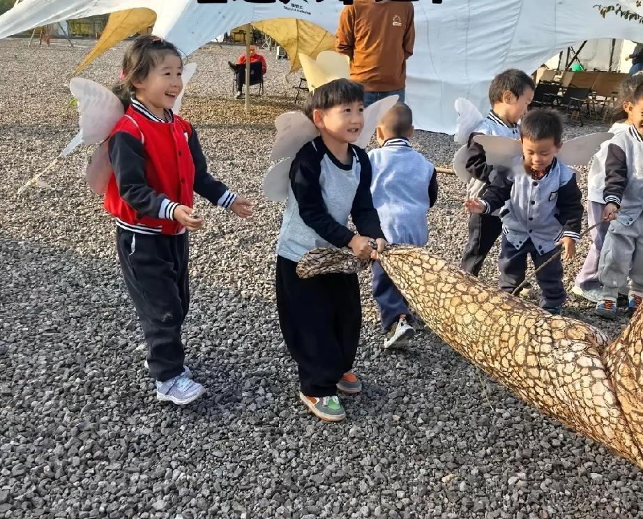 高三分数崩盘：错的从来不是孩子，是迟到的家庭教育
 
当高三女儿300多分的成绩