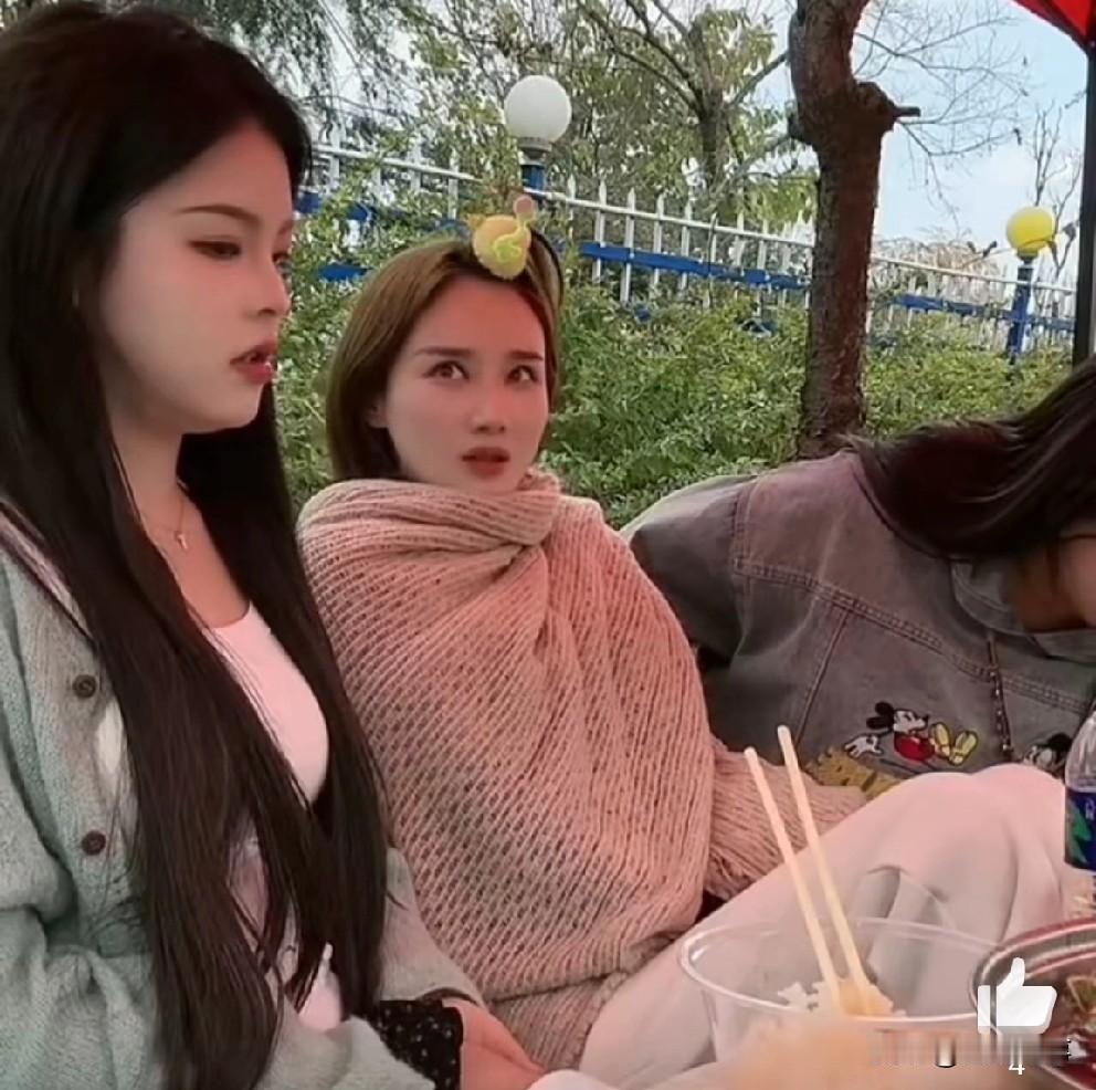 沈曼讲诉如何接触互联网！

          沈曼讲述怎么玩的互联网，我以前我