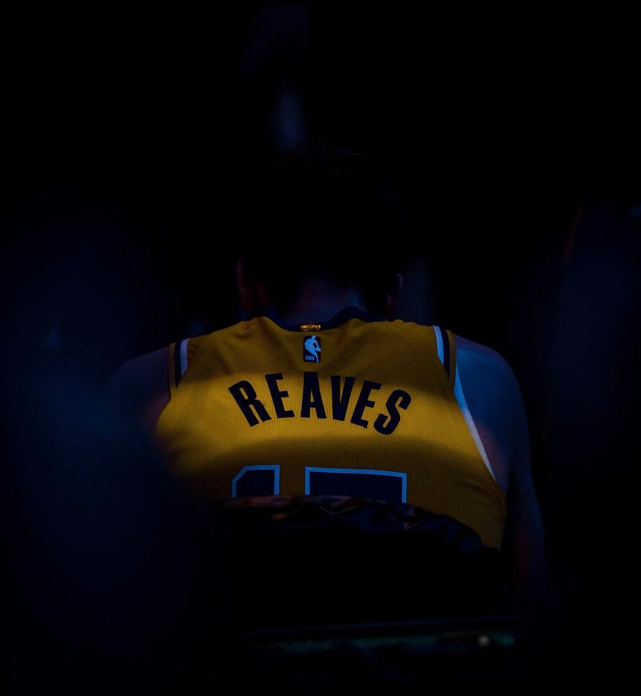 准者的林总夸小里：“里夫斯不抽烟不喝酒不喝碳酸饮料到哪里一心想训练”这何尝不会想