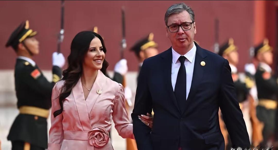 武契奇突然发出警告：三国要对塞尔维亚动手！他不是怕，是忍到了极限。一个不惹事、不