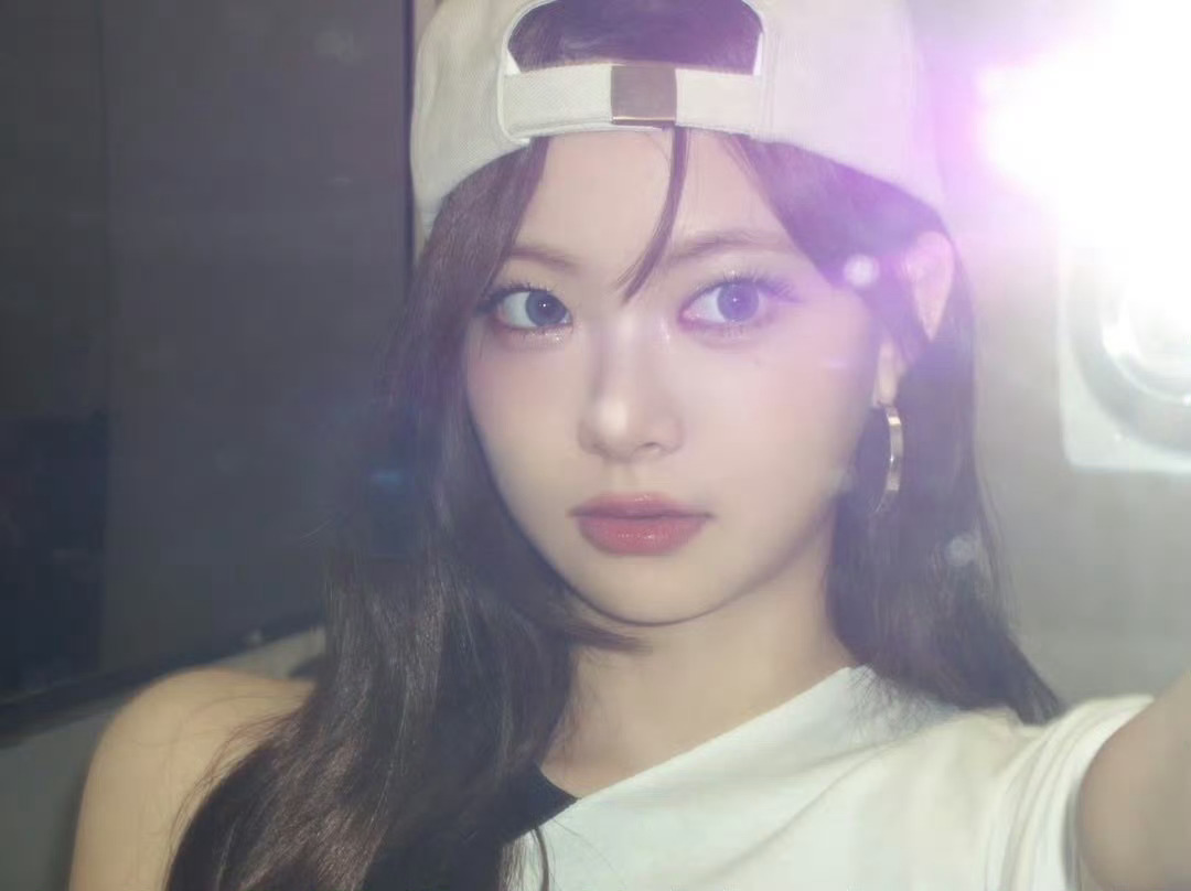 kpop自拍分享洪恩採 郑雅譞 Sana ​​​