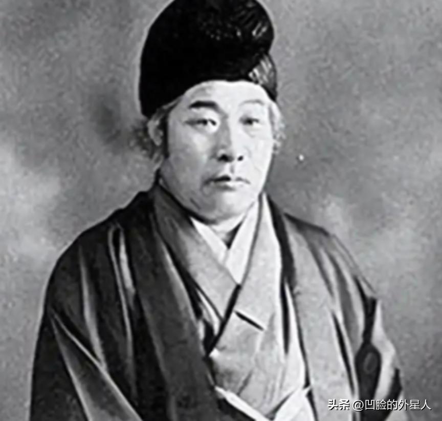 怪不得日本这么着急想跟咱们打一仗，日本出了个特别神的预言家叫王仁三郎，他最出名的