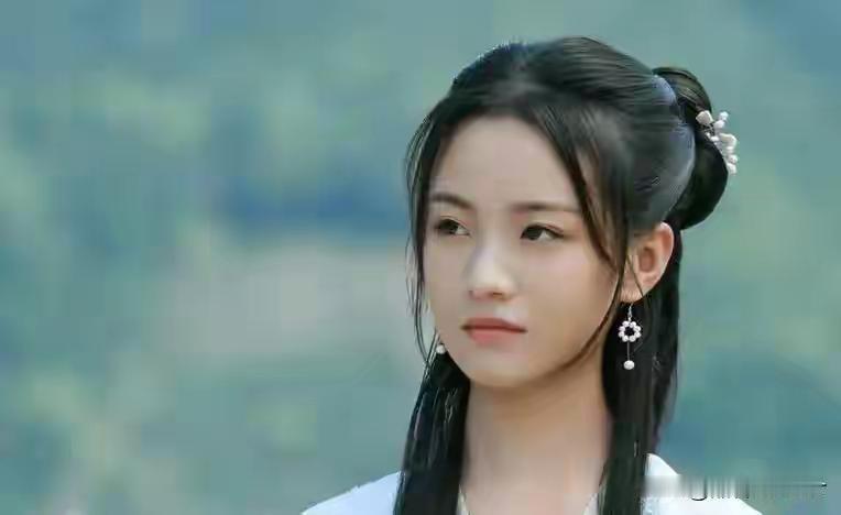 雪中悍刀行：她曾是江湖最弱女子，一剑开天门后，天下无人敢称尊
 
 
读遍《雪中