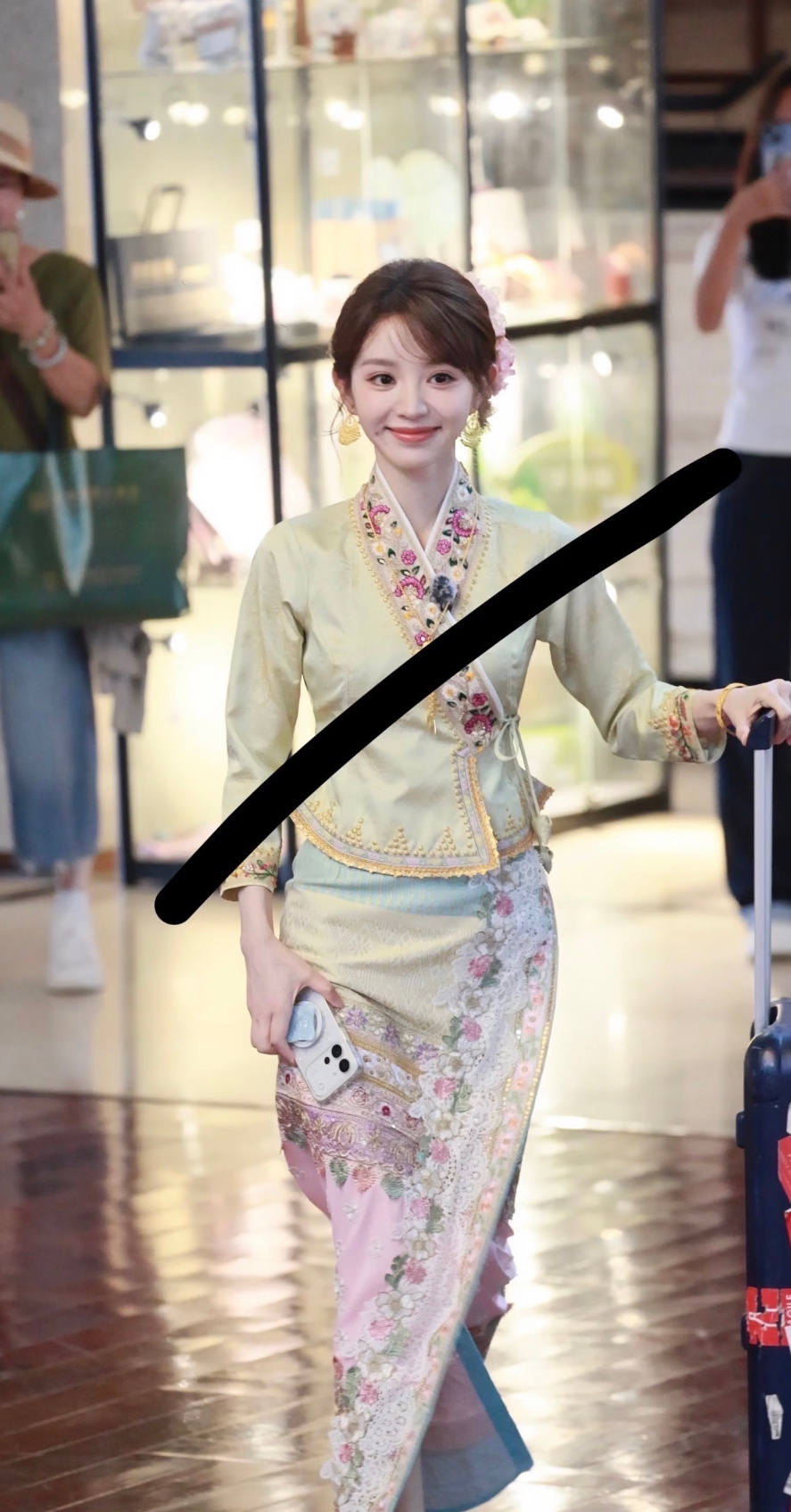 田曦薇 真没招了 这身简直美到我的心巴上了 小田快快更新 我要看神颜田曦薇是甜妹