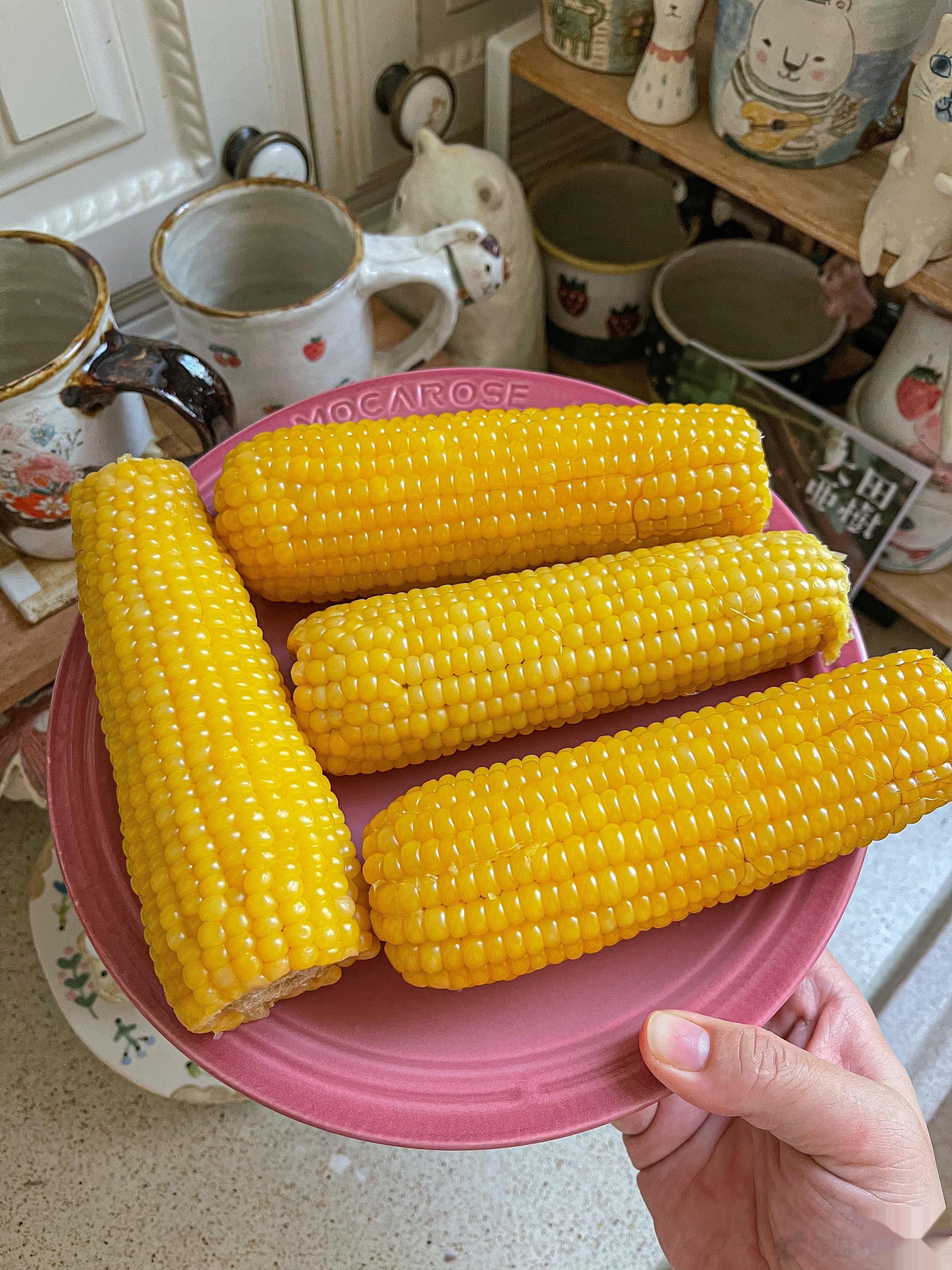 有机糯玉米看这里[打call][打call][打call]啃起来去年安排过，今年