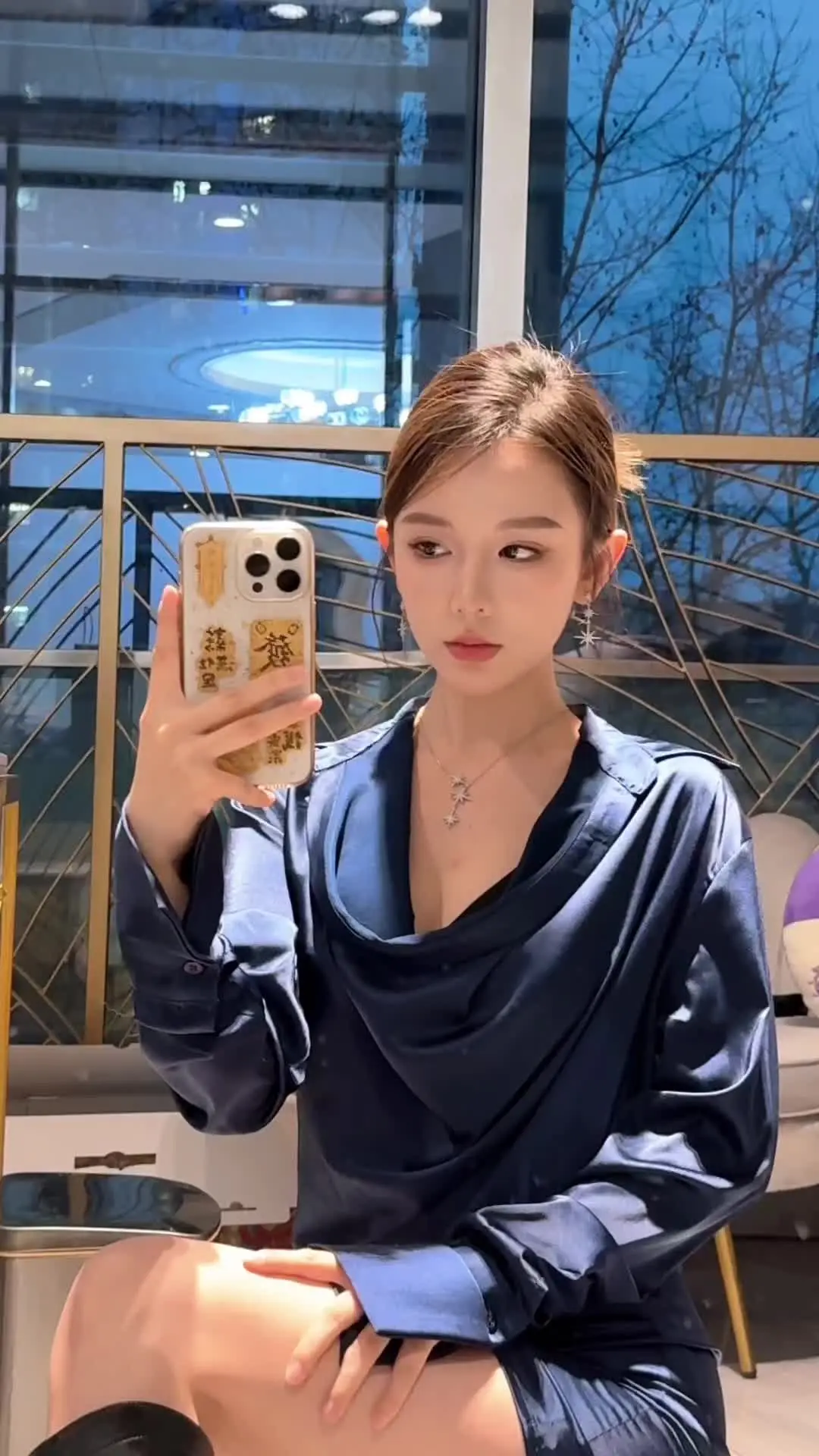 今天是姐姐