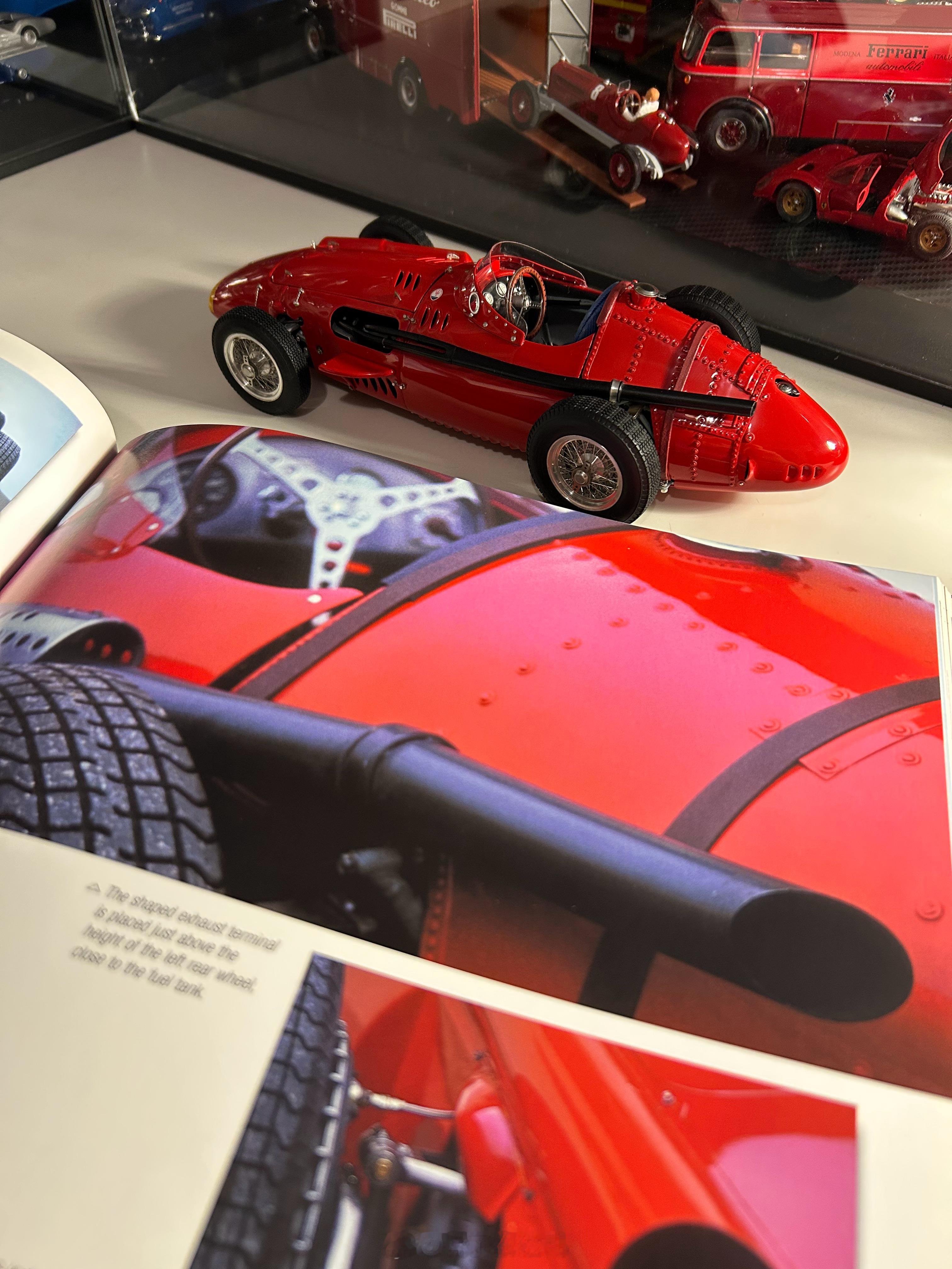 1/18 Maserati 玛莎拉蒂250F， CMC制，做工极为细腻，全车有3