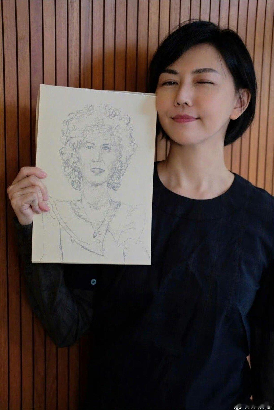 孙燕姿画小马福贴孙燕姿画的马怪抽象的 孙燕姿画的小马抽象却可爱，能看出姐姐的用心