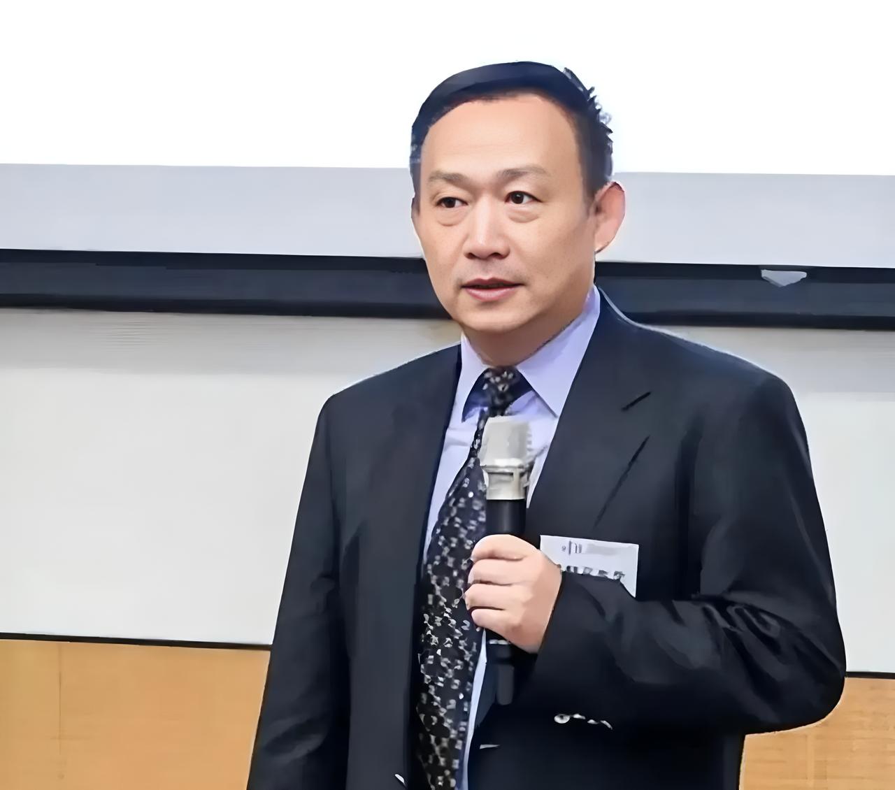 玩起文字游戏！民生刚需资源竟被花式包装图谋转手
 
日常用水、用电、用网，早已是
