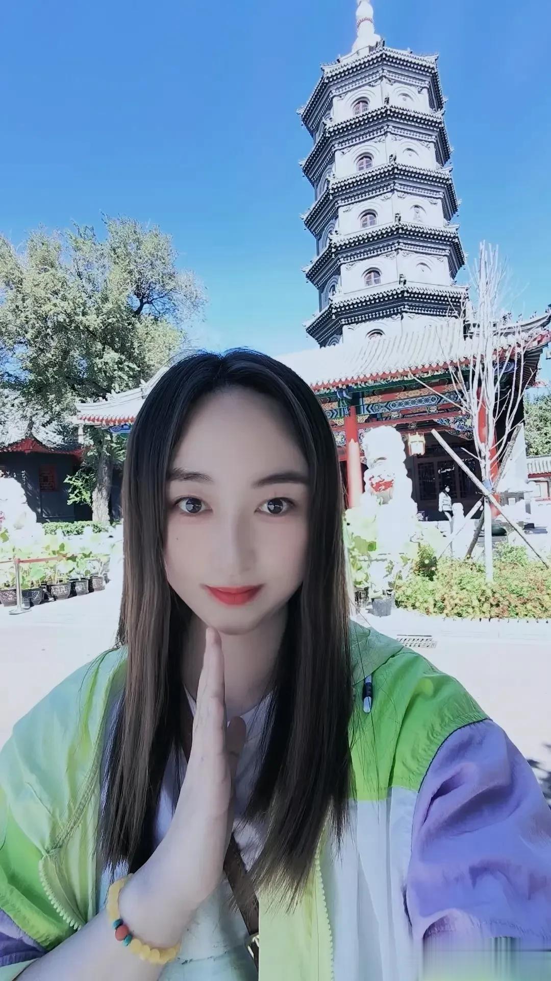 推荐大家去哈尔滨极乐寺拜佛，我身体很不好，怎么吃药都不好使，歪打正着，去了之后，