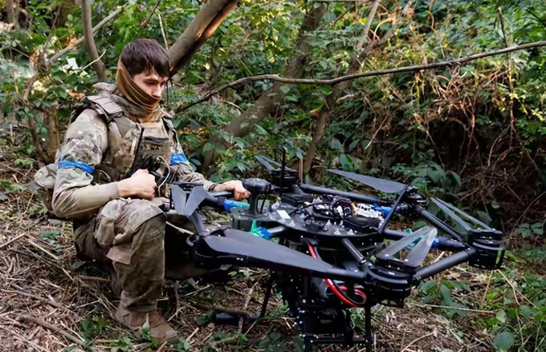 乌克兰士兵以1换6，西尔斯基披露俄战损，难怪泽连斯基宣布胜利